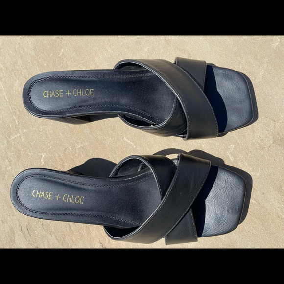 Chase + Chloe block heel shoes. - Picture 5 of 6